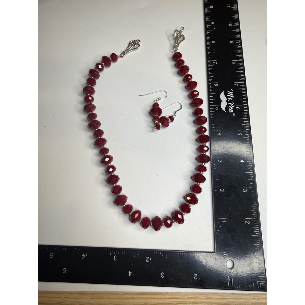 Red Faceted Glass Bead Necklace and Earring Set Silver Tone Clasp 17 Inch